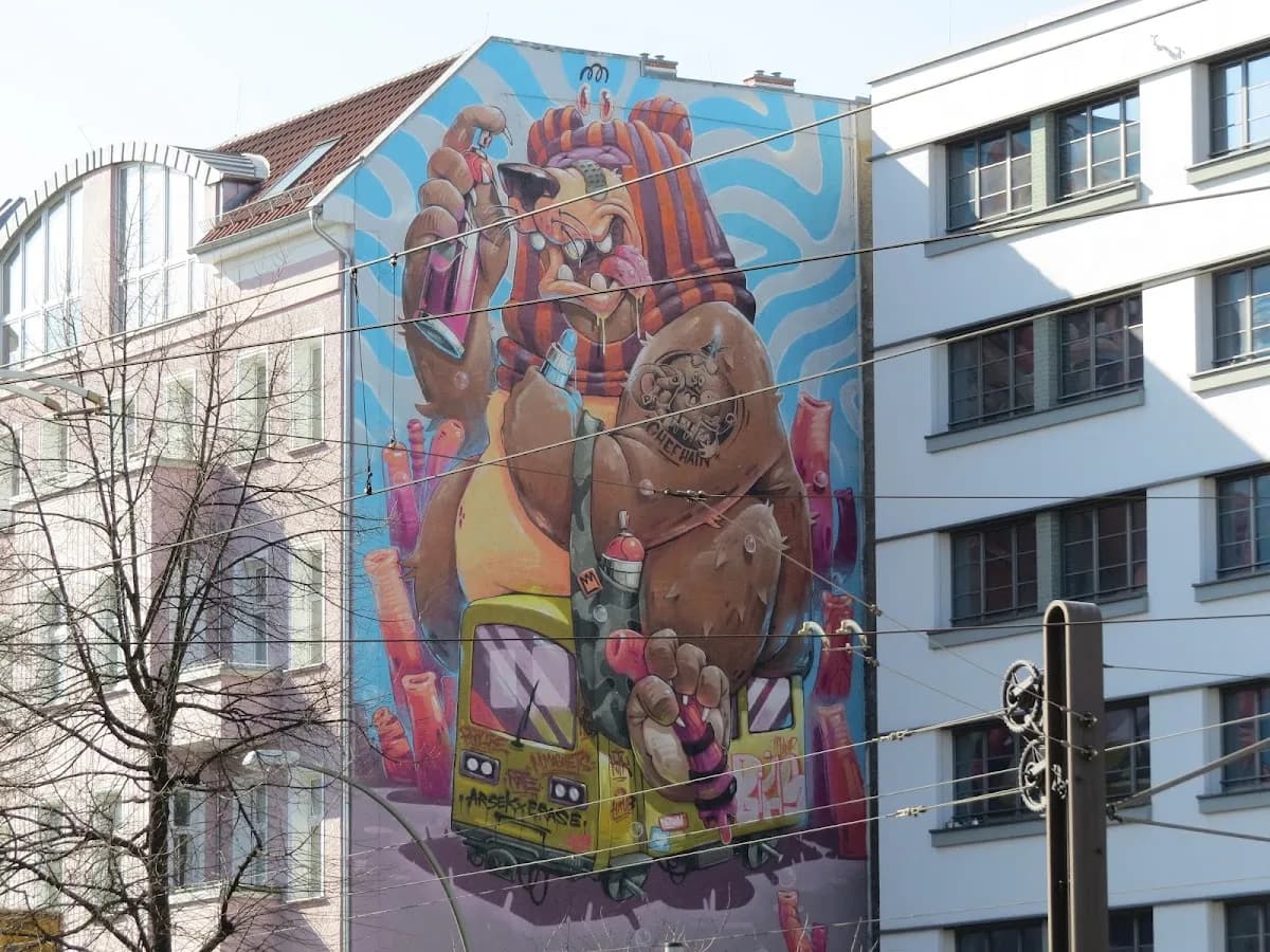 Zahnärzte in Friedrichshain - Dr. Mustafa Sharaf & Partner — Foto aus dem Google-Eintrag der Praxis