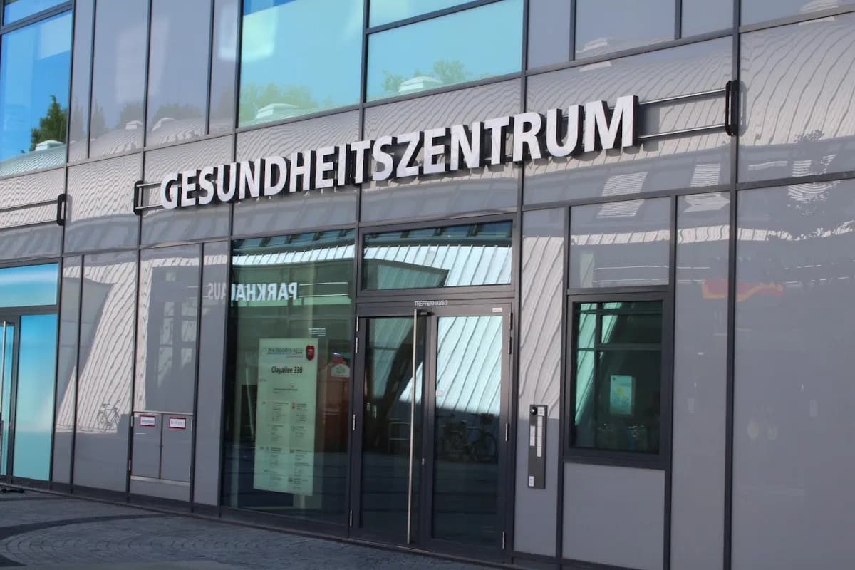 Zahnärzte-Zentrum Zehlendorfer Welle — Foto aus dem Google-Eintrag der Praxis