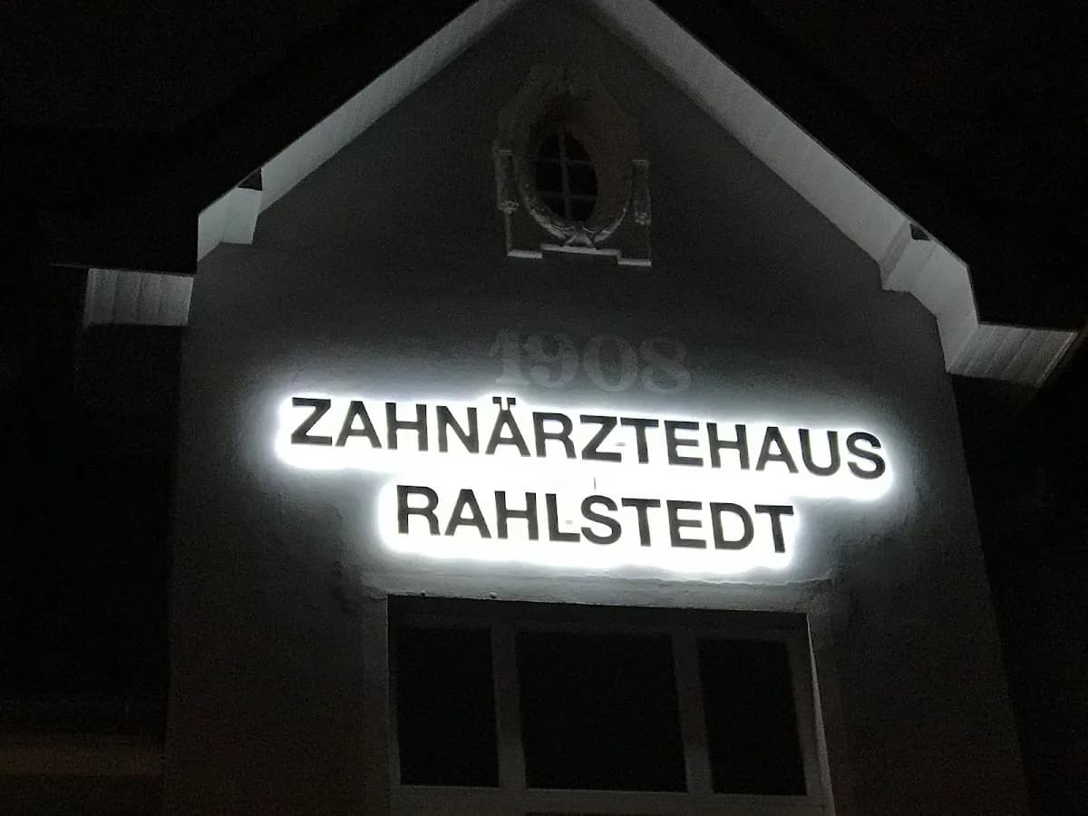 Zahnärztehaus Rahlstedt — Foto aus dem Google-Eintrag der Praxis