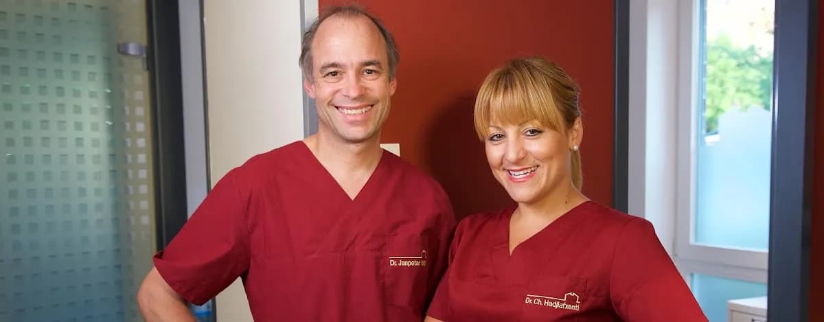 Zahnärztliche Gemeinschaftspraxis Dr. Janpeter Voigt & Dr. Charitini Voigt — Foto aus dem Google-Eintrag der Praxis