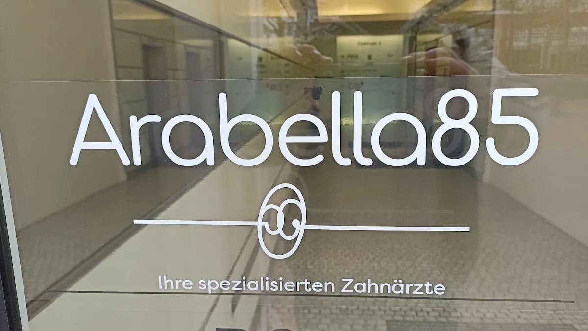 Zahnarztpraxis Arabella85 — Foto aus dem Google-Eintrag der Praxis