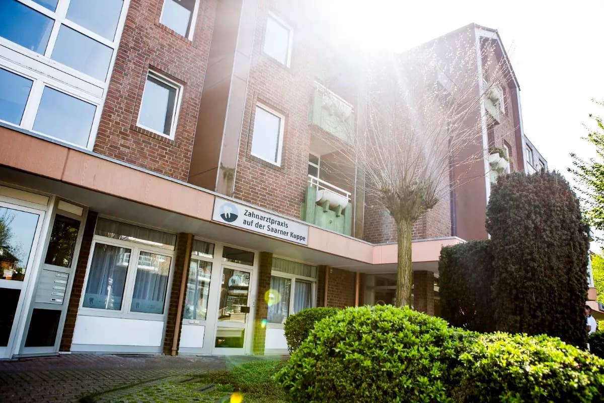 Zahnarztpraxis auf der Saarner Kuppe / Marc Michael Sabbagh — Foto aus dem Google-Eintrag der Praxis