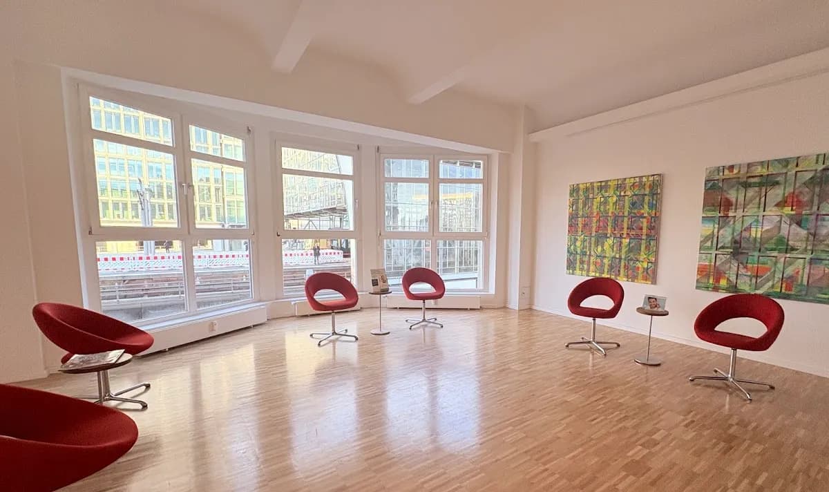 Zahnarztpraxis Berlin Mitte Panorama1 - Elisabeth & Erik Hübner — Foto aus dem Google-Eintrag der Praxis