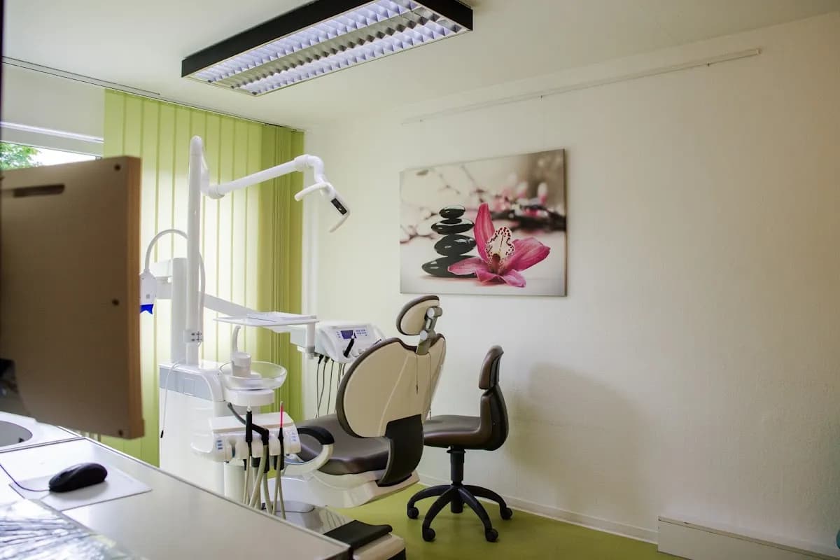 Zahnarztpraxis Dentoplus Mülheim — Foto aus dem Google-Eintrag der Praxis