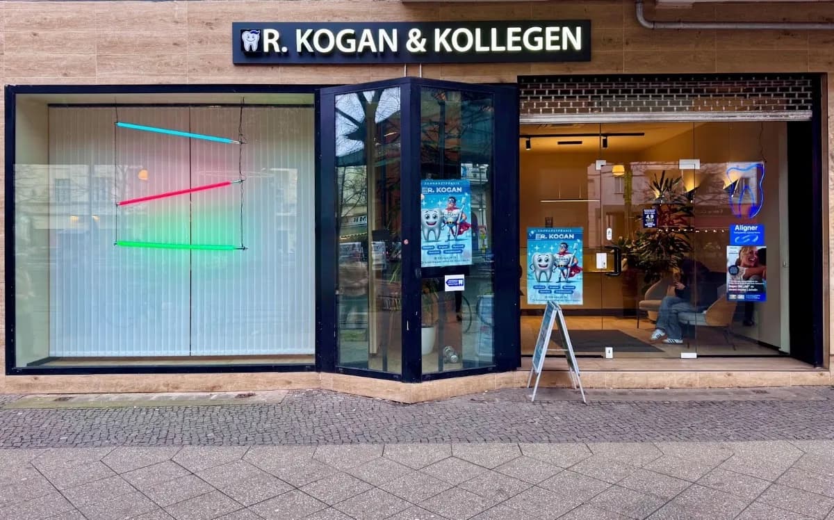 Zahnarztpraxis Doctor-medic Stom. R. Kogan — Foto aus dem Google-Eintrag der Praxis