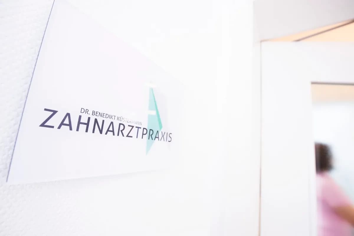 Zahnarztpraxis Dr. Benedikt Küstermann — Foto aus dem Google-Eintrag der Praxis