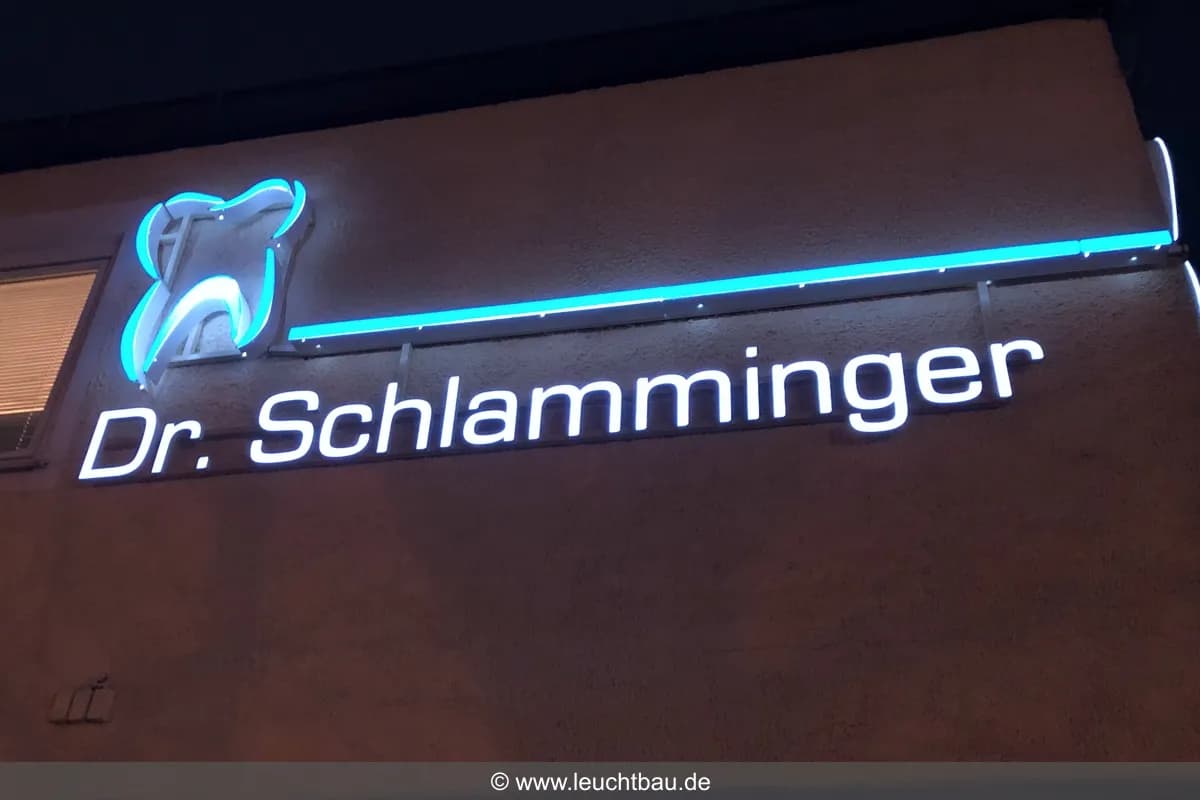 Zahnarztpraxis Dr. Schlamminger - München — Foto aus dem Google-Eintrag der Praxis