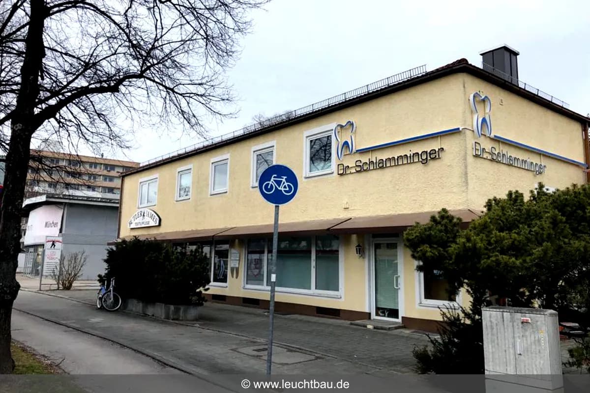 Zahnarztpraxis Dr. Schlamminger - München — Foto aus dem Google-Eintrag der Praxis