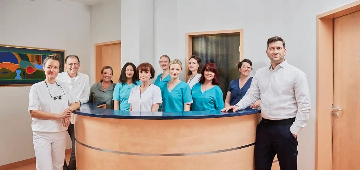 Zahnarztpraxis Dr. Tunjan — Foto aus dem Google-Eintrag der Praxis