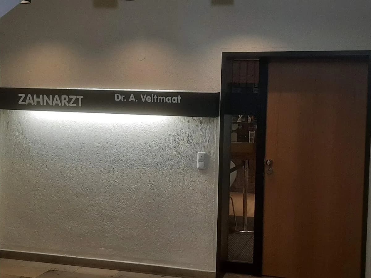 Zahnarztpraxis Dr. Veltmaat - Hildesheim — Foto aus dem Google-Eintrag der Praxis