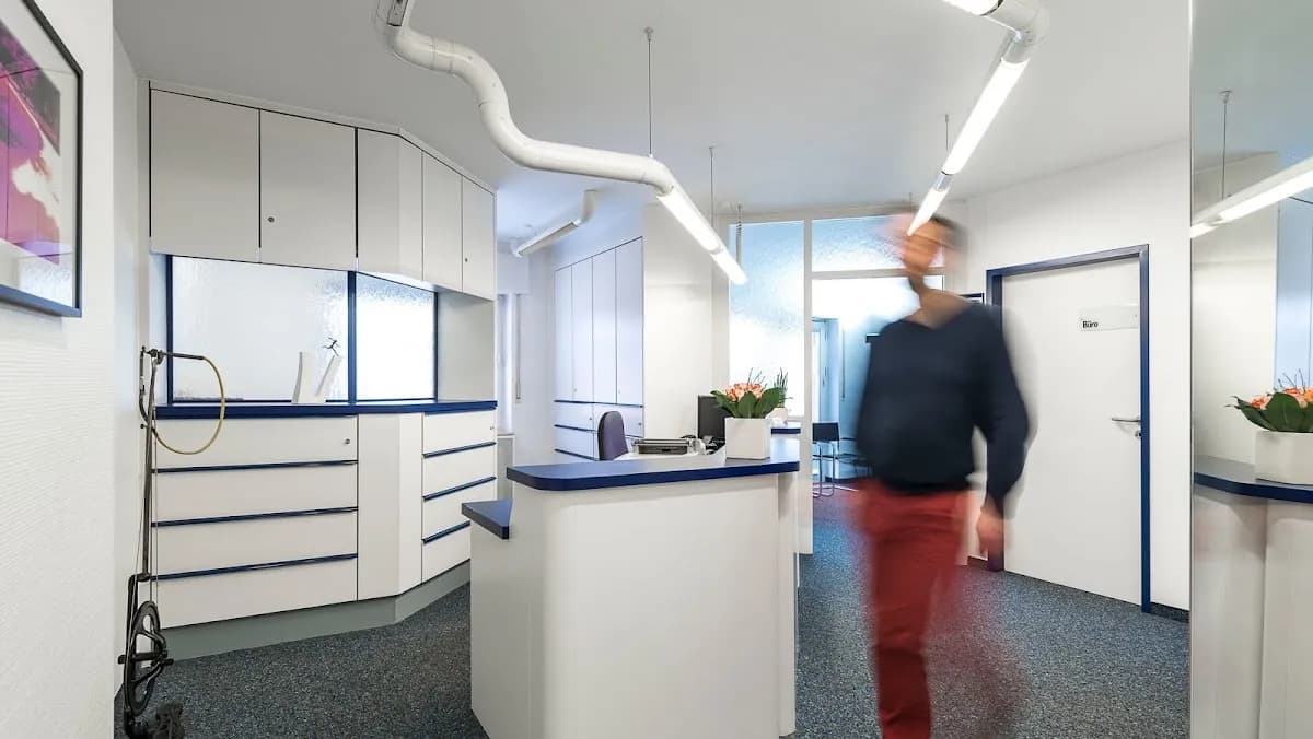 Zahnarztpraxis Fawzia Rasol — Foto aus dem Google-Eintrag der Praxis