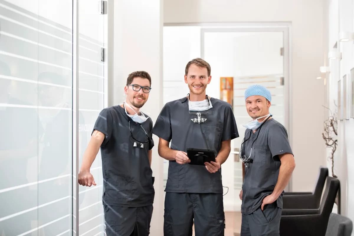 Zahnarztpraxis in der Remise - Dr. Ron Schubert & Kollegen — Foto aus dem Google-Eintrag der Praxis