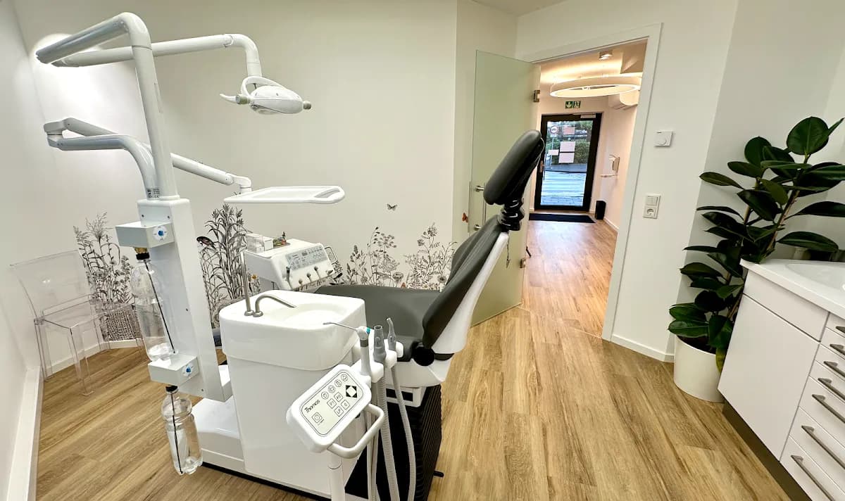 Zahnarztpraxis Marlies Makrellis, Köln-Mülheim — Foto aus dem Google-Eintrag der Praxis