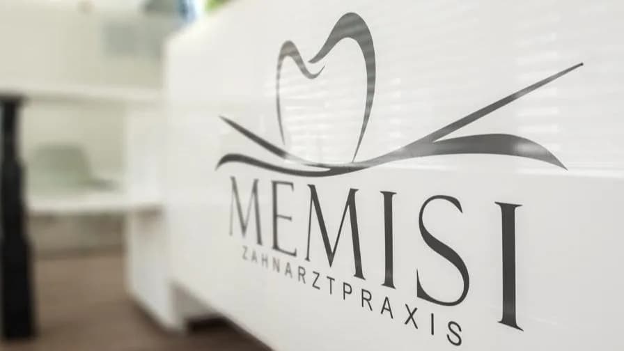 Zahnarztpraxis Memisi — Foto aus dem Google-Eintrag der Praxis