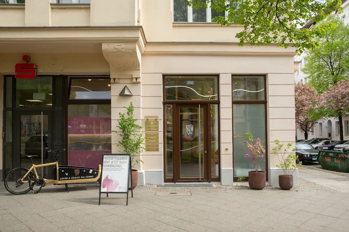 Zahnarztpraxis Mundpropaganda P25 — Foto aus dem Google-Eintrag der Praxis