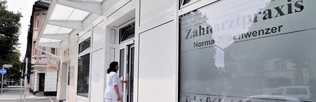 Zahnarztpraxis N. Schwenzer und R. Schwenzer — Foto aus dem Google-Eintrag der Praxis