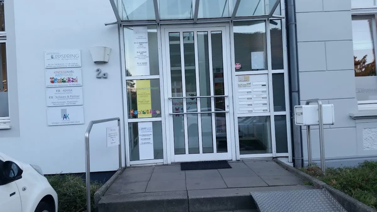 Zahnarztpraxis Oppspring — Foto aus dem Google-Eintrag der Praxis