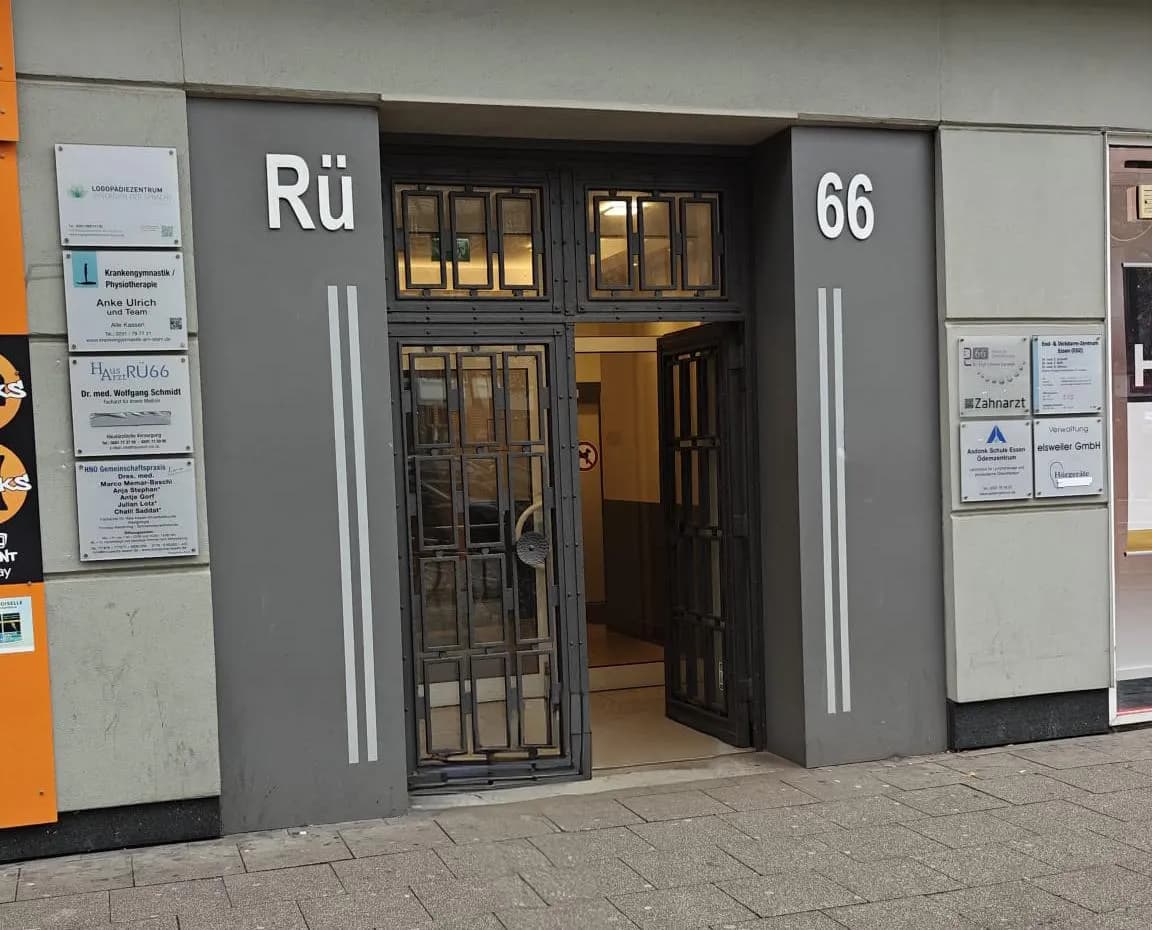 Zahnarztpraxis Rü 66 | Dr. (Syr.) Basel Darwish — Foto aus dem Google-Eintrag der Praxis
