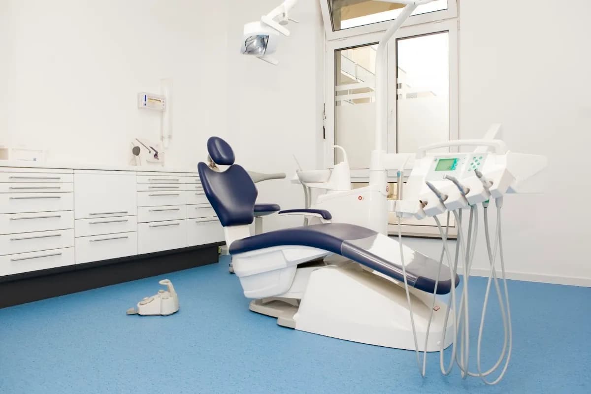 Zahnarztpraxis und Oralchirurgie Potsdam, MVZ Dres.Grote&Kirchheim — Foto aus dem Google-Eintrag der Praxis