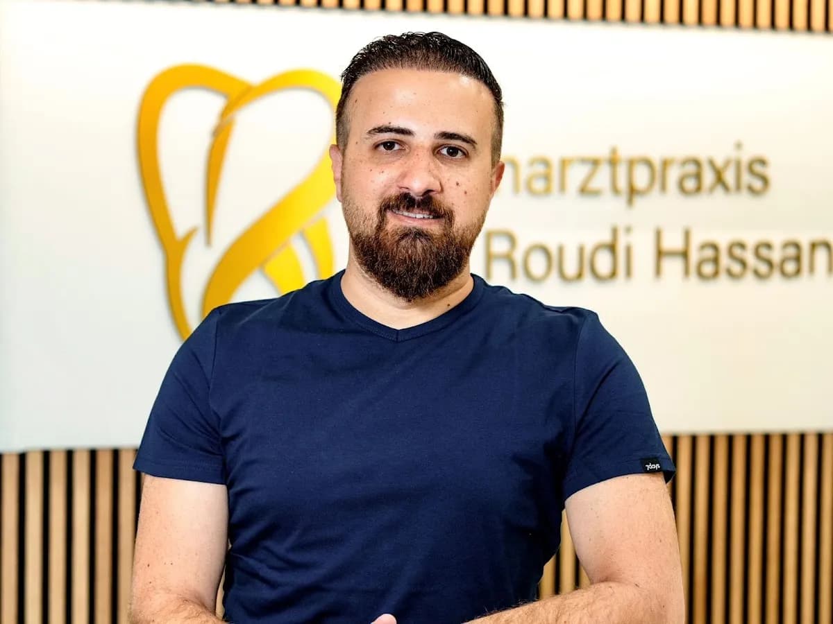 Zahnarztpraxis ZA Roudi Hassan — Foto aus dem Google-Eintrag der Praxis