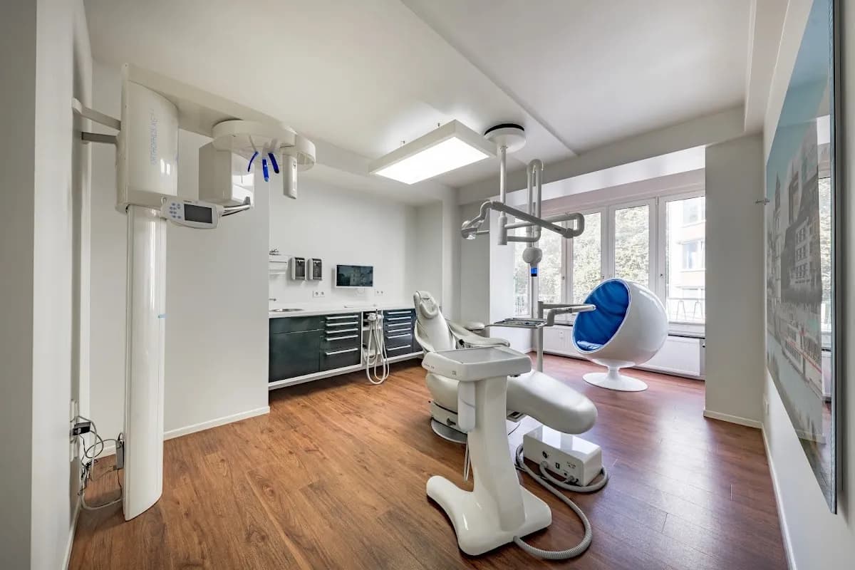 Zahnarztpraxis ZahnArt Düsseldorf Pempelfort — Foto aus dem Google-Eintrag der Praxis