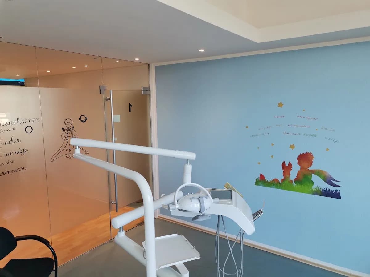 Zahnmedizin im Königsbau - Praxisgemeintschaft Dr. Marin & Dr. Lazzarini GbR — Foto aus dem Google-Eintrag der Praxis