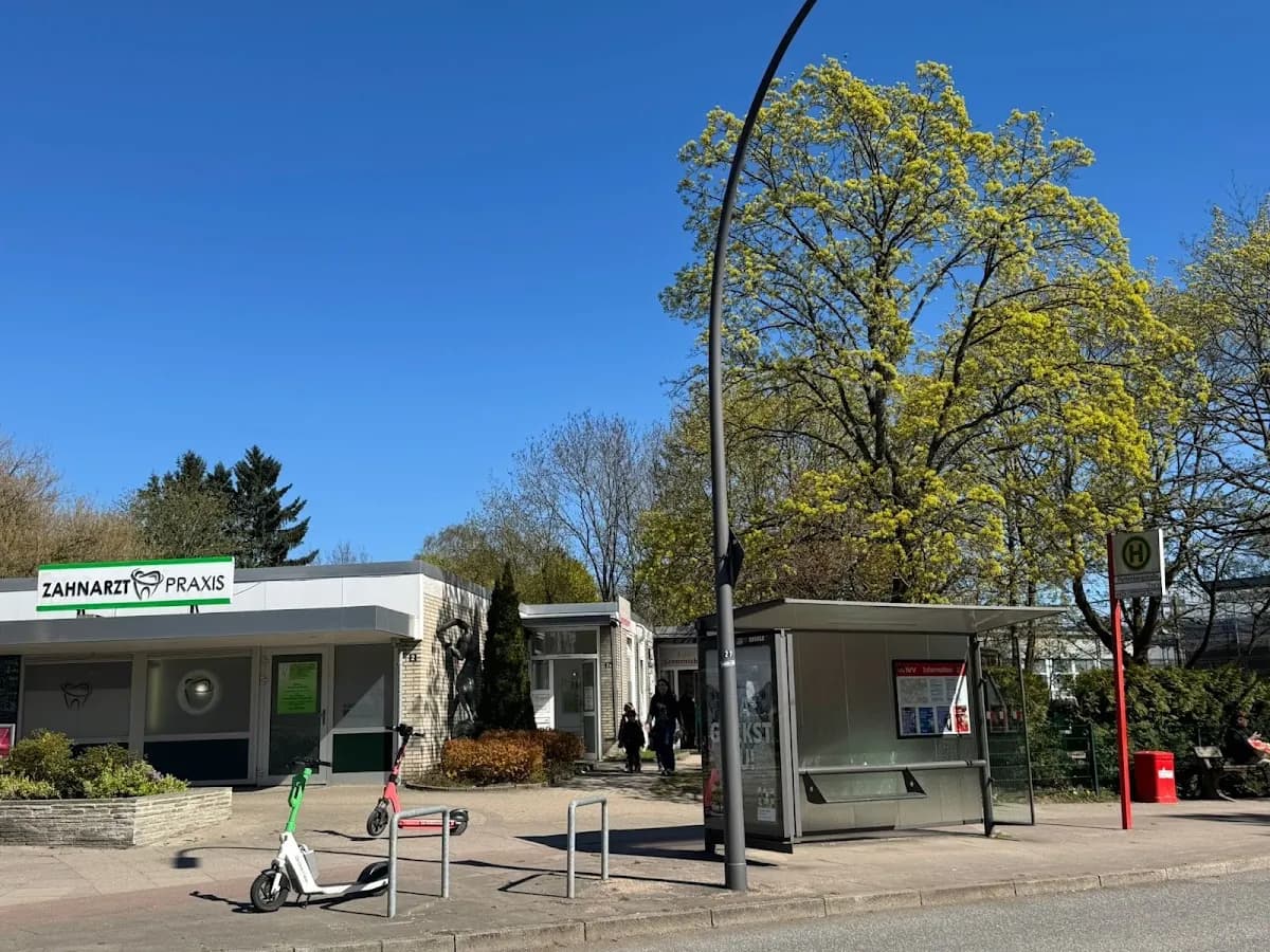 Zahnstation Bergedorf - Plettenbergstr. Dr. Freytag — Foto aus dem Google-Eintrag der Praxis