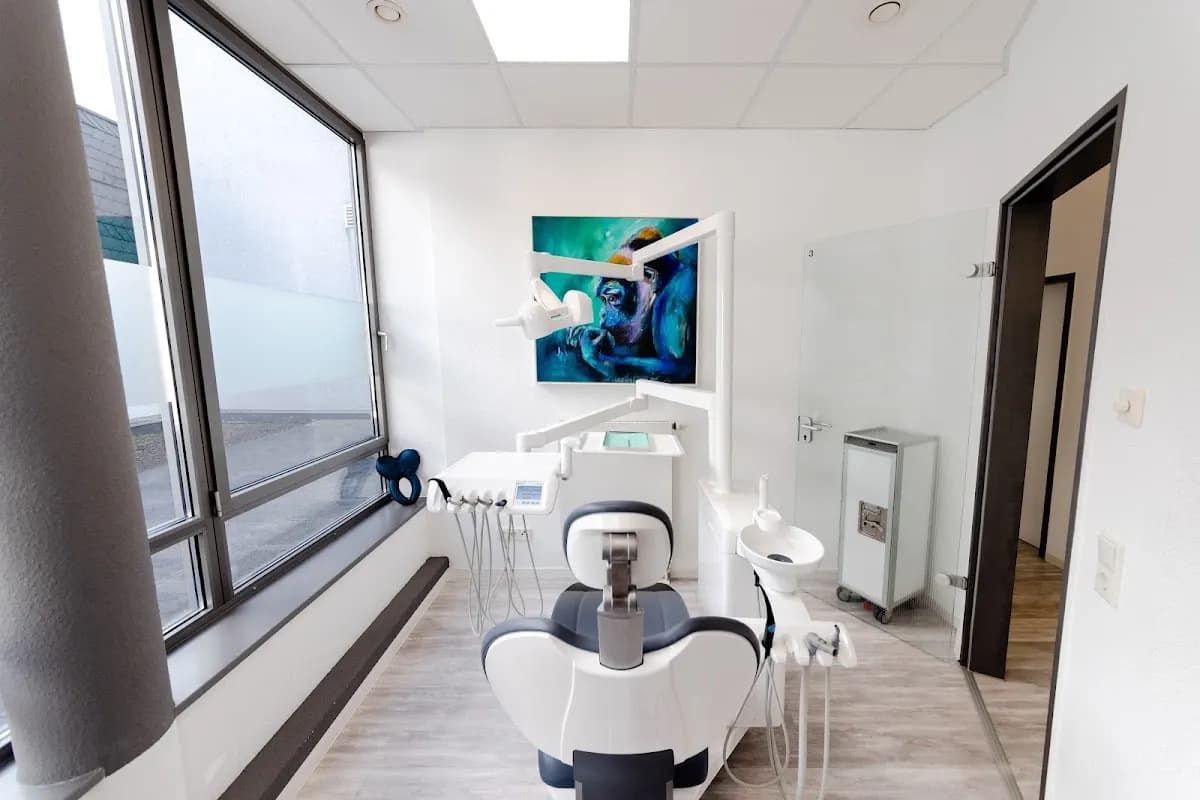 zahnverliebt - Zahnarzt Bergisch Gladbach — Foto aus dem Google-Eintrag der Praxis