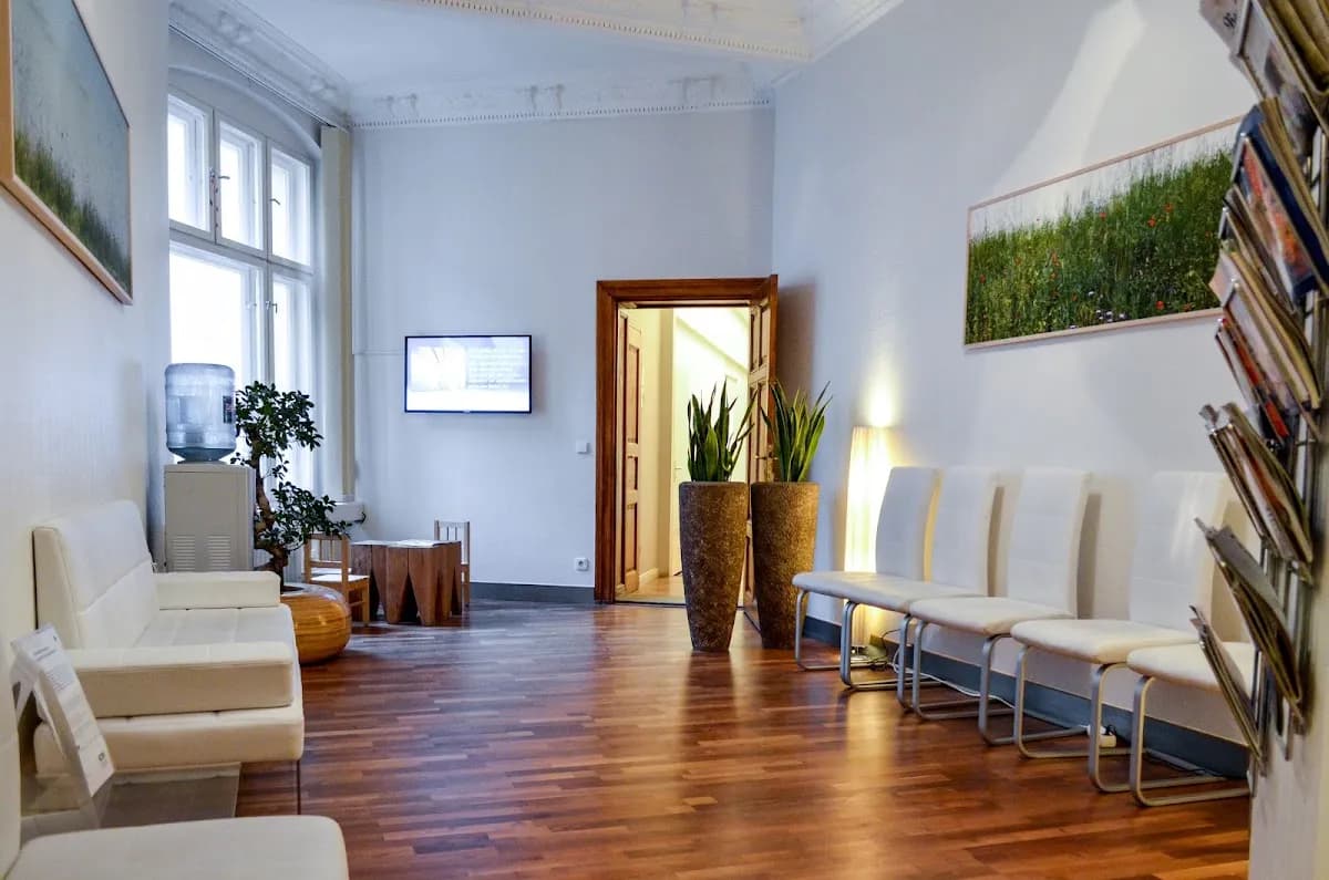 Zahnzentrum Neukölln Zahnarzt Althoff & Kollegen Berlin — Foto aus dem Google-Eintrag der Praxis