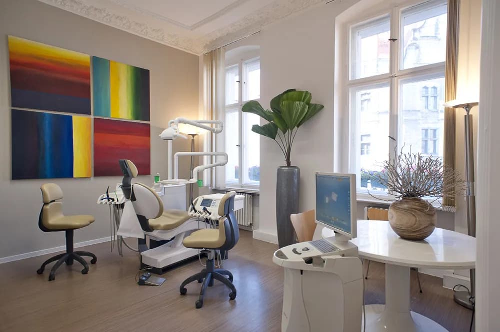 Zahnzentrum Neukölln Zahnarzt Althoff & Kollegen Berlin — Foto aus dem Google-Eintrag der Praxis