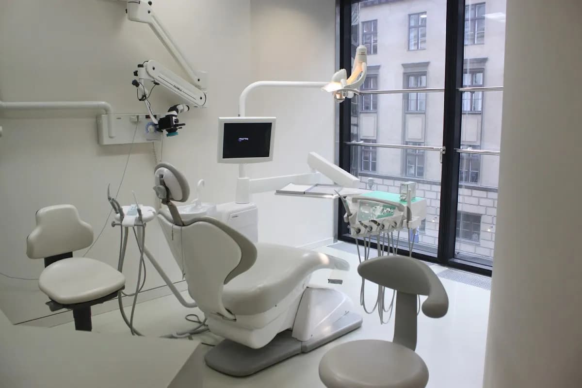 zmq207 Zahnmedizin Berlin Mitte — Foto aus dem Google-Eintrag der Praxis