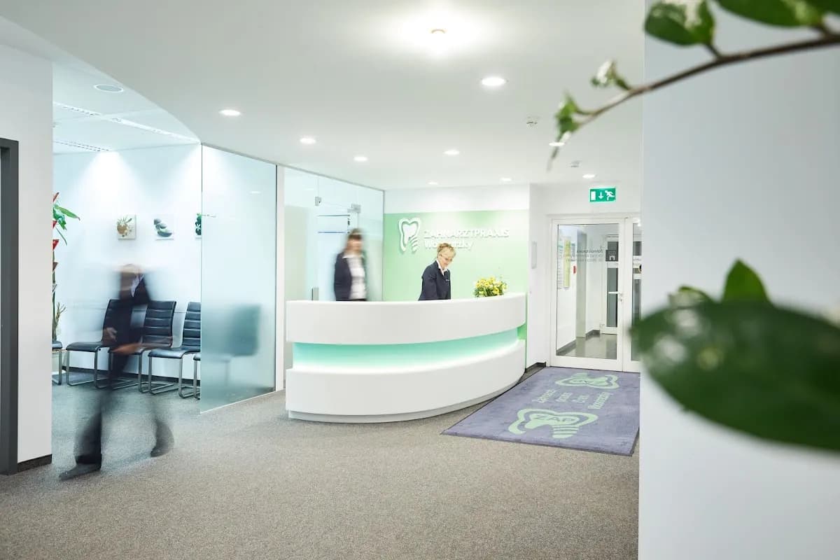 ZMVZ Zahnärzte im Forum am Brühl — Foto aus dem Google-Eintrag der Praxis